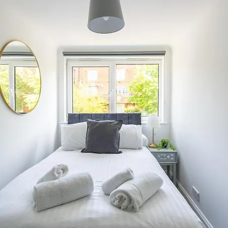 Apartment Centrally Located Islington