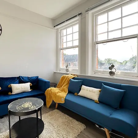 Maya's Place In Finsbury Park Apartment London