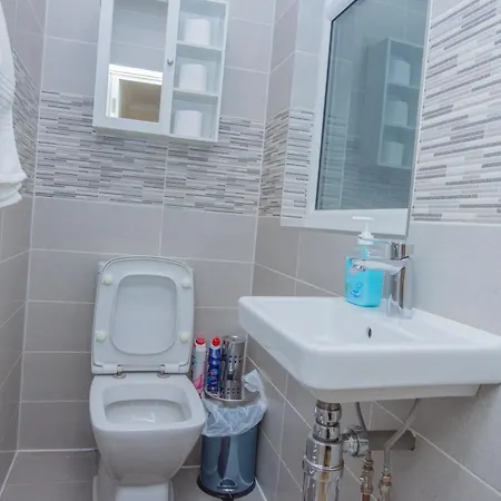 Apartment Charming 1-bed In *