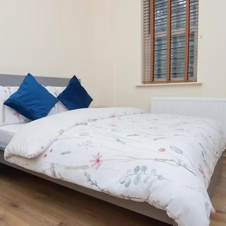 Charming 1-bed In