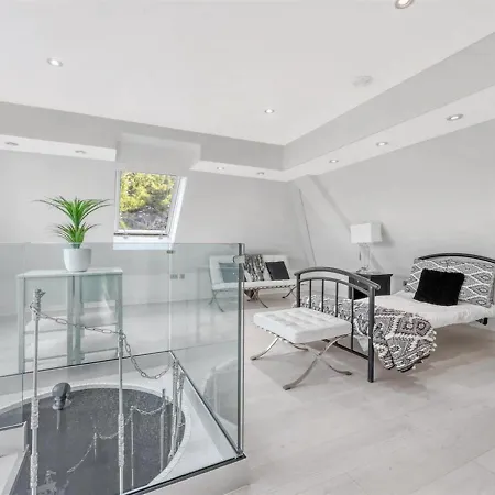 The Essex Mansion Spa *