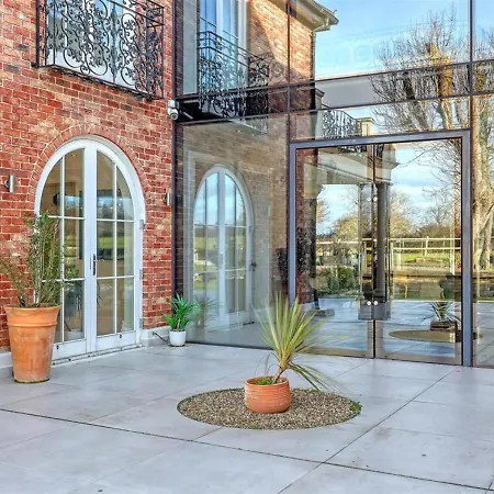 The Essex Mansion Spa *
