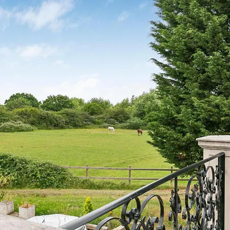 The Essex Mansion Spa Holiday home *