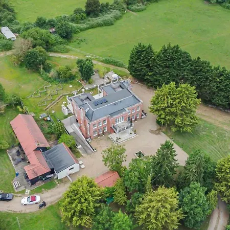 Holiday home The Essex Mansion Spa