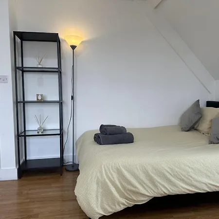 Apartment Oak Wembley Stadium Serviced By Edens