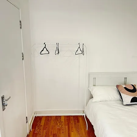 Apartment Oak Wembley Stadium Serviced By Edens