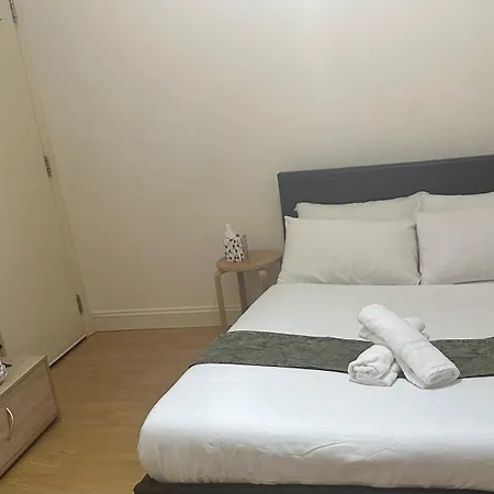 Chic Urban Retreat Apartament *