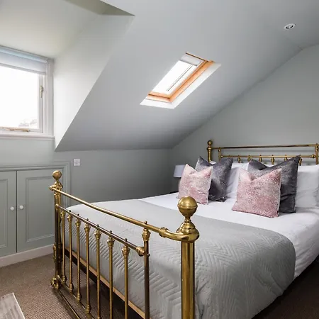 Apartment Homely Parkside 2-bed In Primrose Hill London