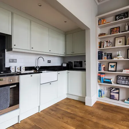 Homely Parkside 2-bed In Primrose Hill *