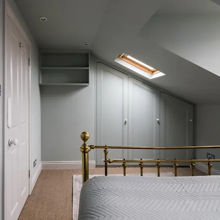 Homely Parkside 2-bed In Primrose Hill * London