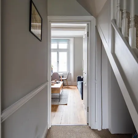 Homely Parkside 2-bed In Primrose Hill