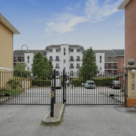 Apartment Modern In Greenwich Borough Next To Station