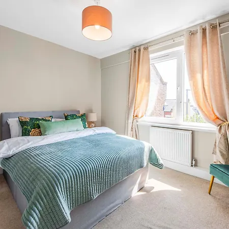 Match Point Flat: 2-bed Flat By Wimbledon Tennis Club Apartment *