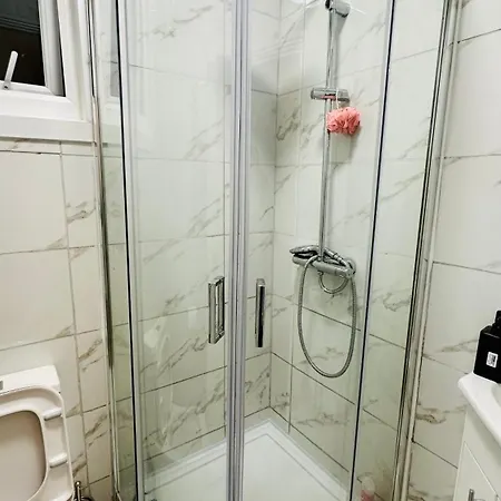 City Excel Bed & Breakfast London
