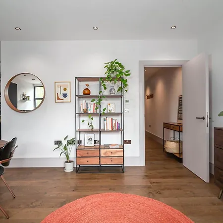 Guestready - Industrial Flat Near Shoreditch Park Apartment London