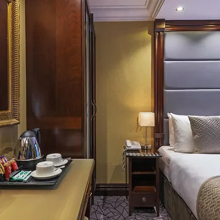 Hyde Park International 4* London