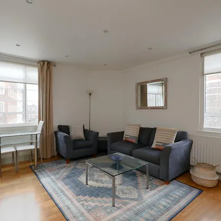 Classic South Kensington Nell Gwynn London