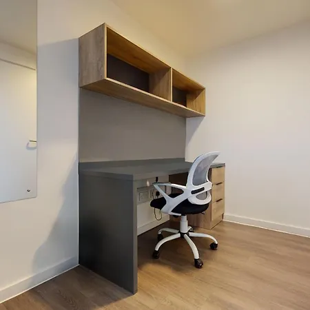 Apartamento For Students Only Private Bedrooms With Shared Kitchen, And At Canvas Walthamstow In *