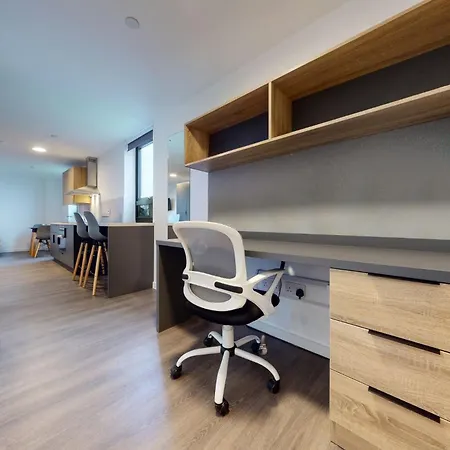 For Students Only Private Bedrooms With Shared Kitchen, And At Canvas Walthamstow In Apartamento Londres