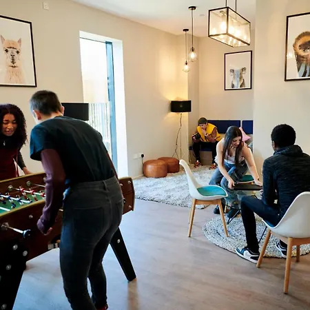 For Students Only Private Bedrooms With Shared Kitchen, And At Canvas Walthamstow In Londres