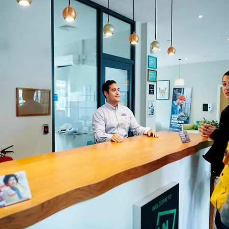 For Students Only Private Bedrooms With Shared Kitchen, And At Canvas Walthamstow In Apartamento Londres