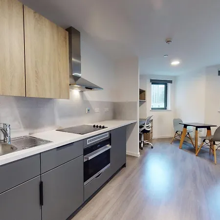 Private Bedrooms With Shared Kitchen, And At Canvas Wembley In * London