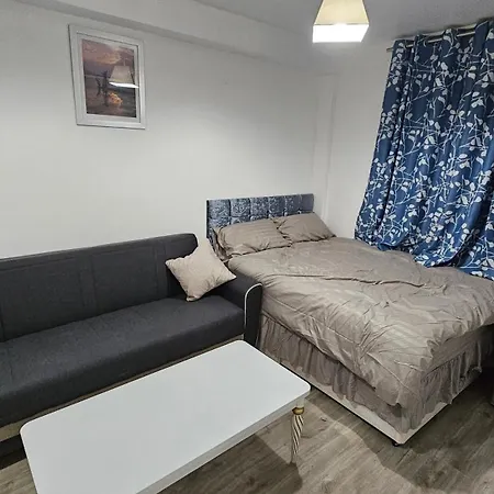 Apartment Luxury Leytonstone Flat *