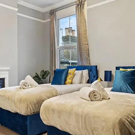 Apartment Parea Living - Leytonstone, 2-bedroom Serviced Apartment, Free Parking, Remote Working