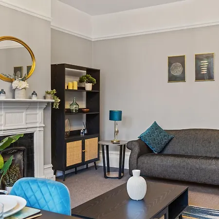 Apartment Parea Living - Leytonstone, 2-bedroom Serviced Apartment, Free Parking, Remote Working