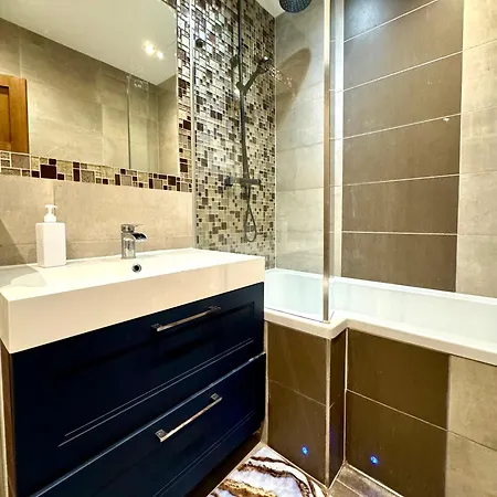 Apartment The Kings Palace Central By Wild London