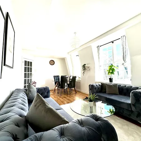 Apartment The Prince's Palace Central Queensway By Wild