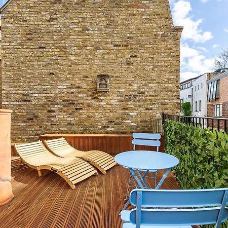 Charming Two Bed Maisonette In Notting Hill London