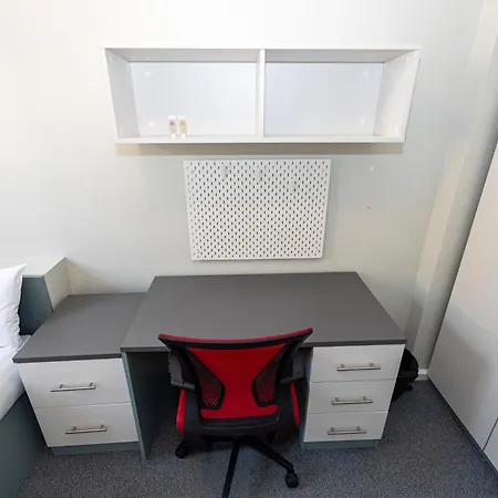 Spacious With Shared Facilities London