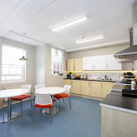 Apartment Spacious With Shared Facilities