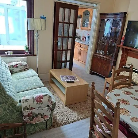 London Town House Ilford