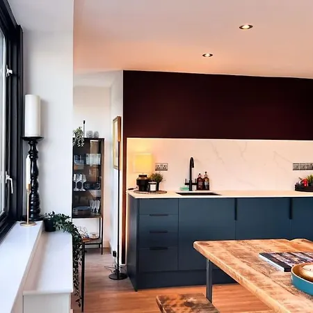The View - Kensington *