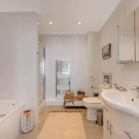 4 Bedroom House With Gym - Behind V&a Museum