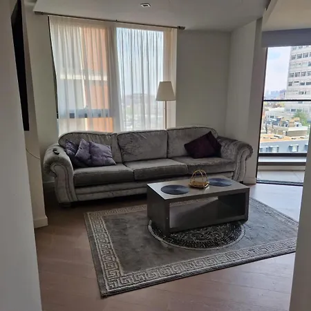 One Luxury Bedroom In