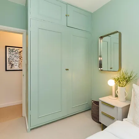 The Clapham Place - Prestigious 1bdr Flat With Terrace * London