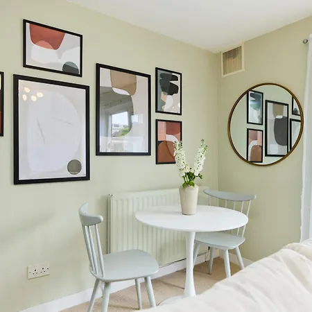 The Clapham Place - Prestigious 1bdr Flat With Terrace Apartment *