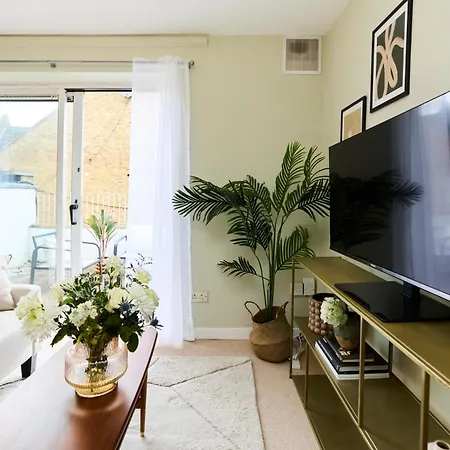 The Clapham Place - Prestigious 1bdr Flat With Terrace Apartment London