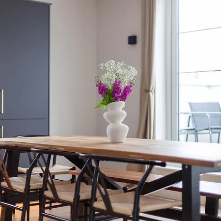 Arte Stays - Lux Stylish Penthouse - Heart Of Wembley - Parking Apartment London