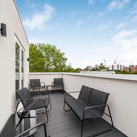 Arte Stays - Lux Stylish Penthouse - Heart Of Wembley - Parking *