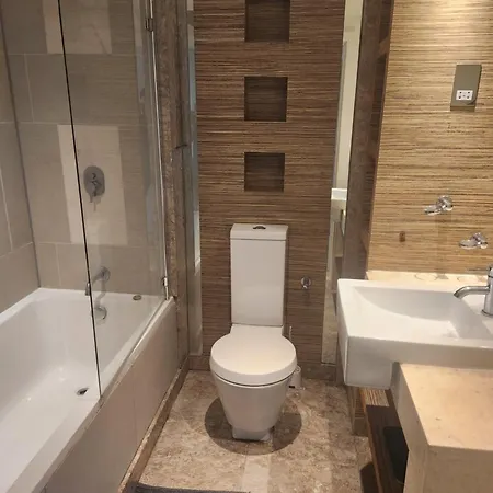 Canary Wharf O2 Tower Bridge Apartment *