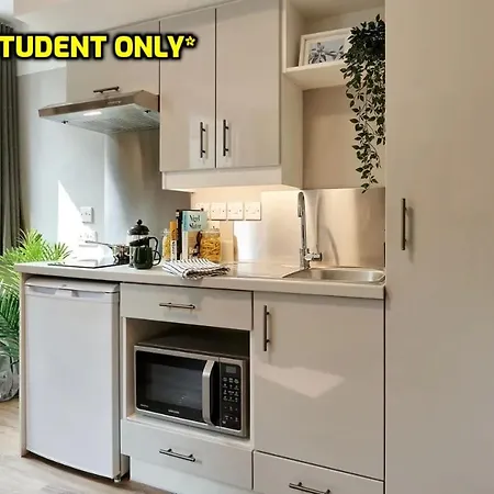Student Only Zeni Wembley *