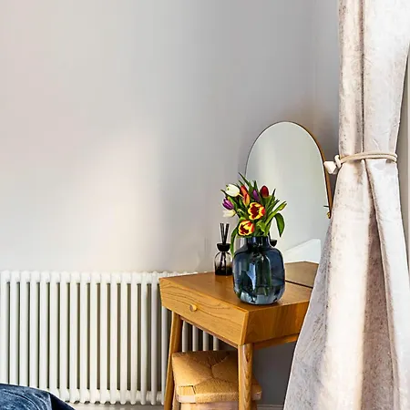 Lovely Bishops Park Flat London