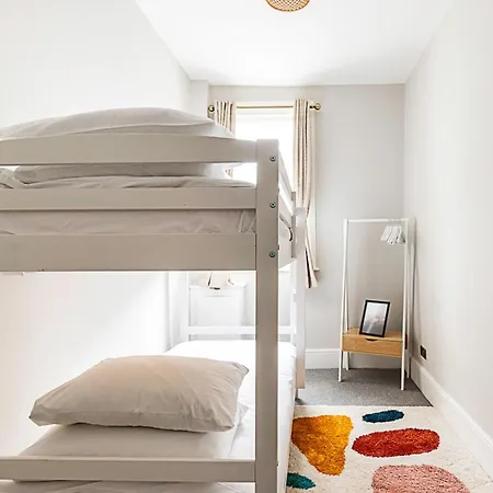 Lovely Bishops Park Flat Apartment *