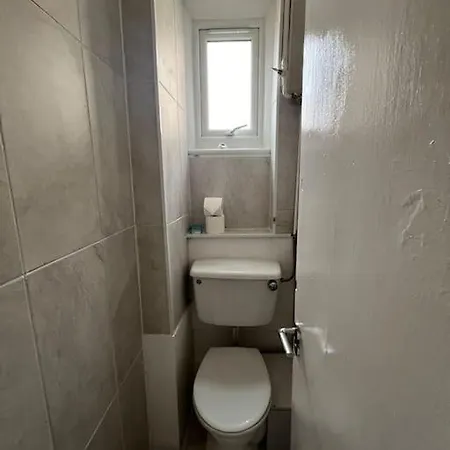 Ground Floor One Bedroom Flat London