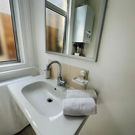 London Apartment