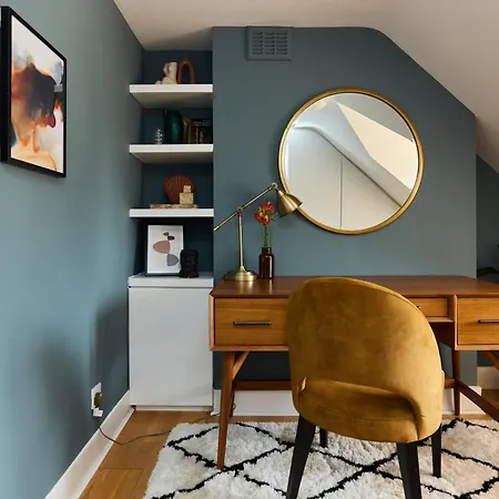 The Waterlow Park Wonder - Trendy 2bdr With Study And Patio